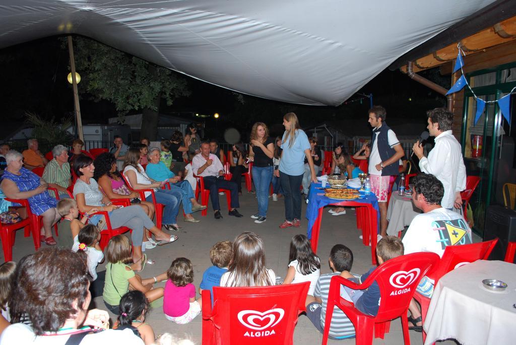 Dkamping Village - International Camping Ispra Εξωτερικό φωτογραφία